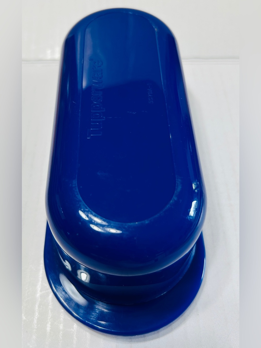 Tupperware impressions butter dish, navy blue, holds 1 stick of butter. NEW. - Picture 3 of 6